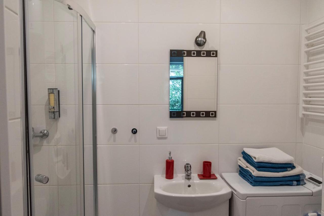 Old Cracow Apartment Mazowiecka 11 克拉科夫 外观 照片